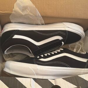 Vans OG OLDSCHOOL LX size 8.5 men